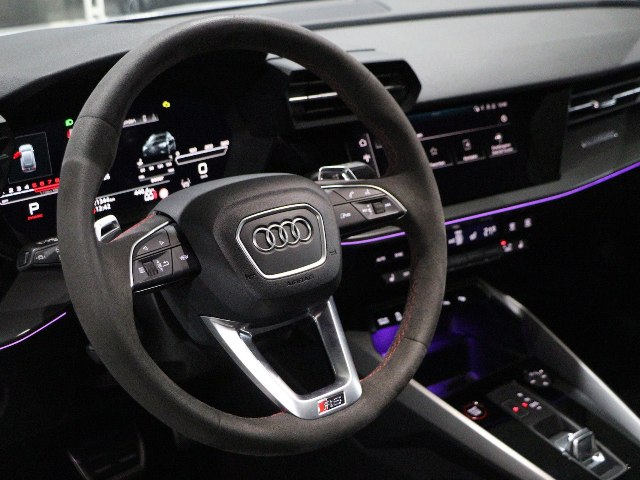 Audi RS3 Sportback 2.5 TFSI quattro S-tronic, 294kW, A7, 5d.
