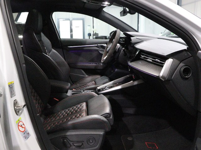 Audi RS3 Sportback 2.5 TFSI quattro S-tronic, 294kW, A7, 5d.