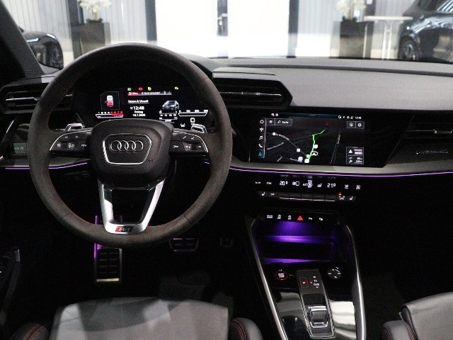 Audi RS3 Sportback 2.5 TFSI quattro S-tronic, 294kW, A7, 5d.
