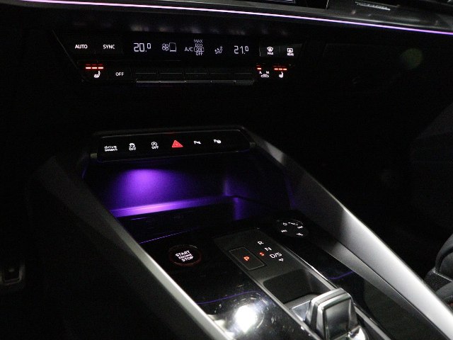 Audi RS3 Sportback 2.5 TFSI quattro S-tronic, 294kW, A7, 5d.