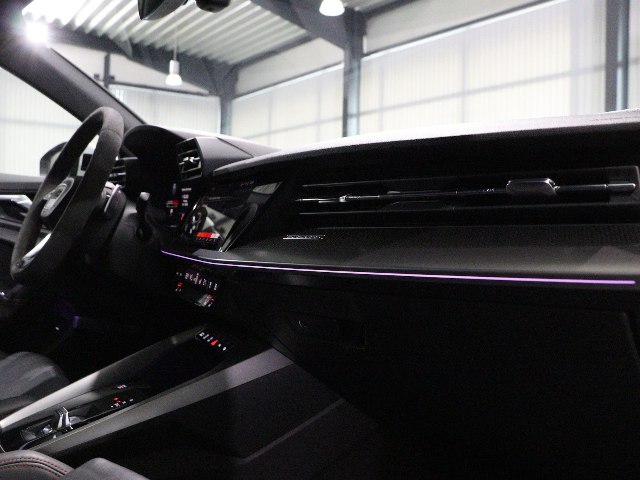 Audi RS3 Sportback 2.5 TFSI quattro S-tronic, 294kW, A7, 5d.