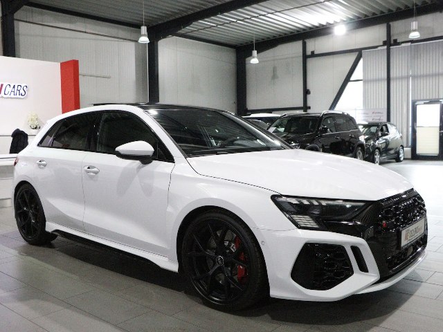 Audi RS3 Sportback 2.5 TFSI quattro S-tronic, 294kW, A7, 5d.