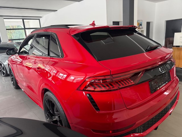 Audi RSQ8 4.0 TFSI V8 quattro Tiptronic, 441kW, A8, 5d.