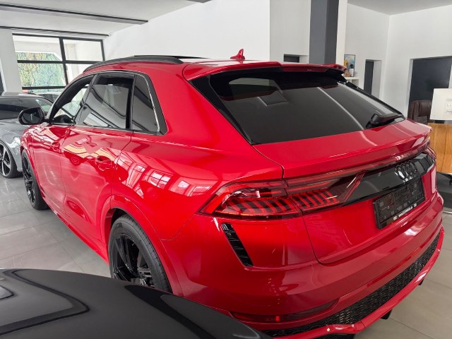 Audi RSQ8 4.0 TFSI V8 quattro Tiptronic, 441kW, A8, 5d.