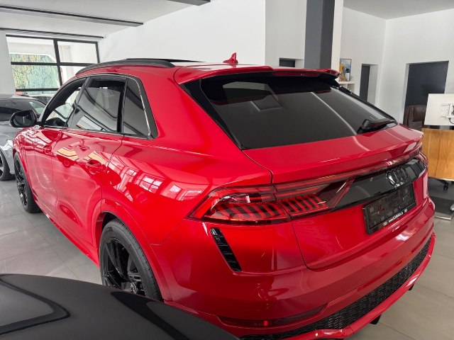 Audi RSQ8 4.0 TFSI V8 quattro Tiptronic, 441kW, A8, 5d.