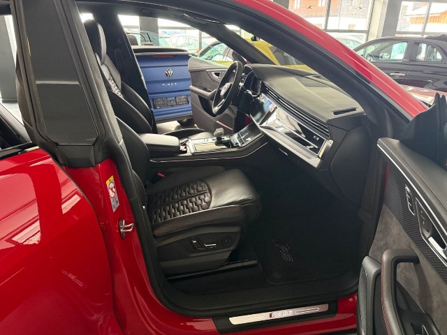 Audi RSQ8 4.0 TFSI V8 quattro Tiptronic, 441kW, A8, 5d.