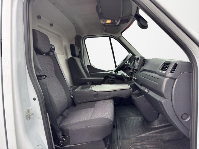 Renault Master 2.3 dCi L2H2, 110kW, M