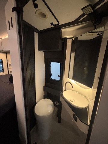 Adria Twin Supreme, 132kW, A