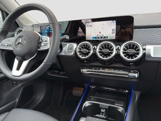 Mercedes-Benz GLB 220 d, 140kW, A8, 5d.