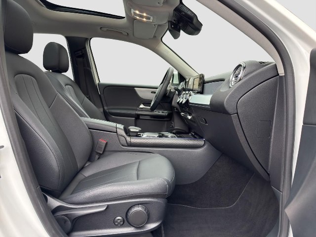 Mercedes-Benz GLB 220 d, 140kW, A8, 5d.