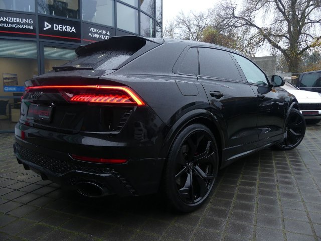 Audi RSQ8 4.0 TFSI V8 quattro Tiptronic, 441kW, A8, 5d.