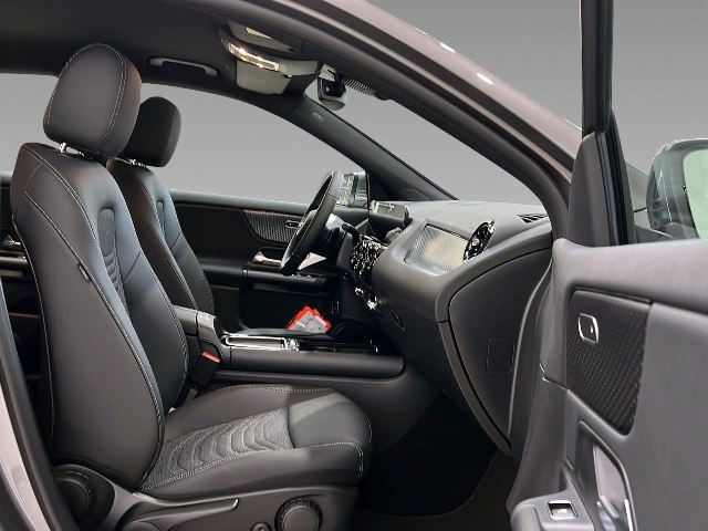 Mercedes-Benz GLA 200, 120kW, A7, 5d.