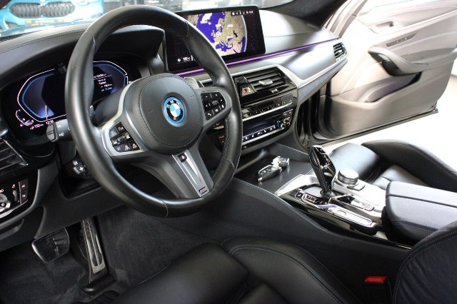 BMW rad 5 545e xDrive, 290kW, A8, 4d.