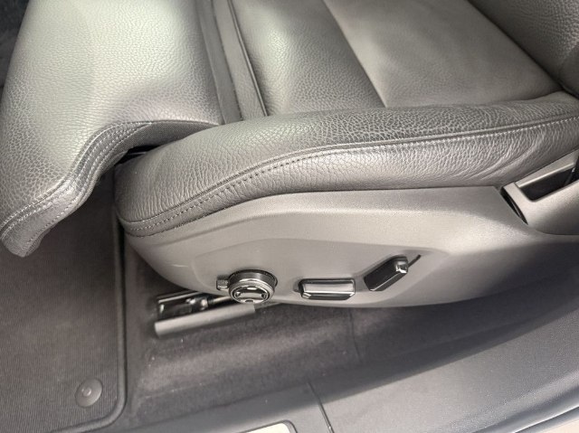 Volvo XC60 Ultra Dark T6 PHEV AWD, 257kW, A, 5d.