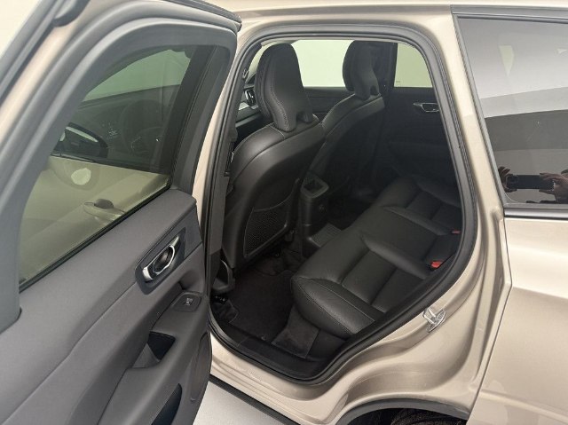 Volvo XC60 Ultra Dark T6 PHEV AWD, 257kW, A, 5d.