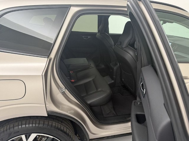 Volvo XC60 Ultra Dark T6 PHEV AWD, 257kW, A, 5d.