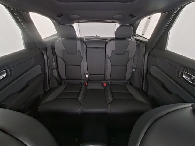 Volvo XC60 Black Edition B5 AWD, 184kW, A8, 5d.