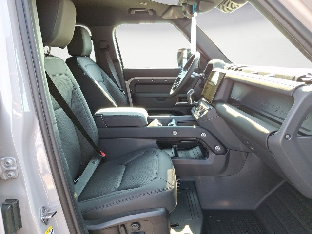 Land Rover Defender 110 X-Dynamic SE D250 AWD, 183kW, A8, 5d.