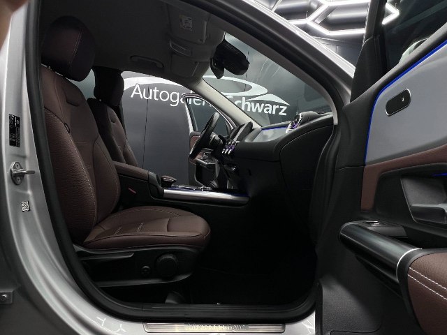 Mercedes-Benz GLA 250 e AMG Line, 160kW, A8, 5d.