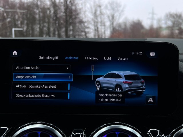 Mercedes-Benz GLA 250 e AMG Line, 160kW, A8, 5d.