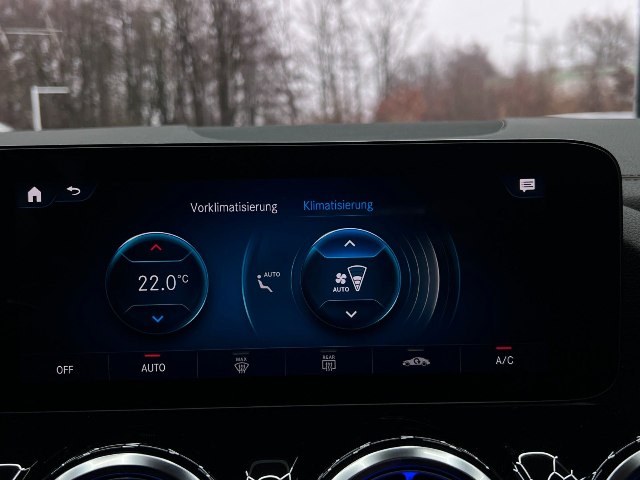 Mercedes-Benz GLA 250 e AMG Line, 160kW, A8, 5d.