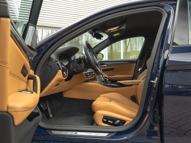 BMW M5 4.4 V8 xDrive, 441kW, A8, 5d.