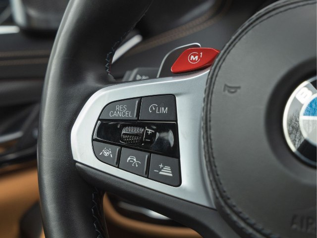 BMW M5 4.4 V8 xDrive, 441kW, A8, 5d.