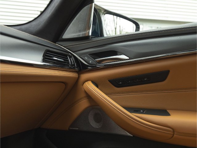 BMW M5 4.4 V8 xDrive, 441kW, A8, 5d.
